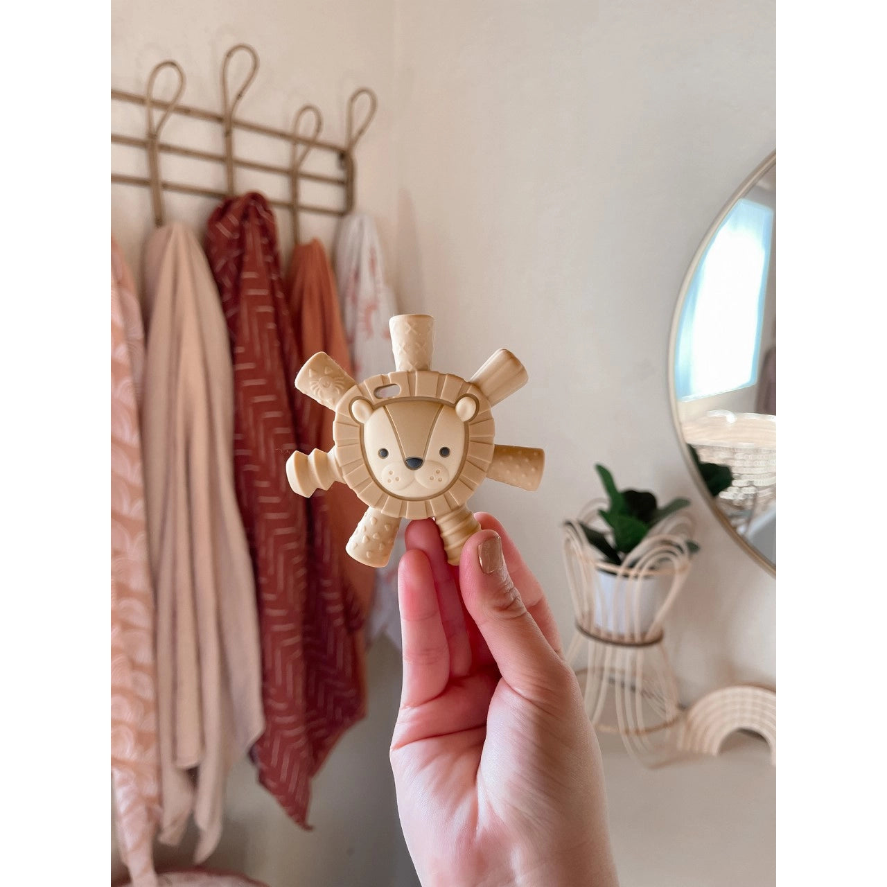 Ritzy Lion Baby Molar Teether